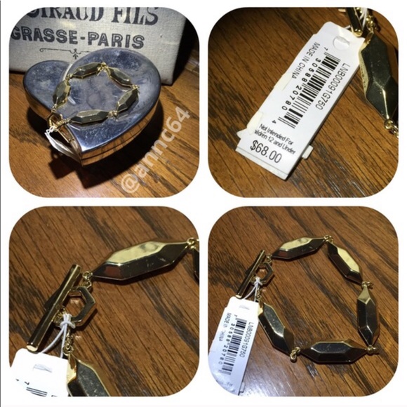 Ralph Lauren Toggle Gold Tone Bracelet & Earrings - Picture 4 of 4